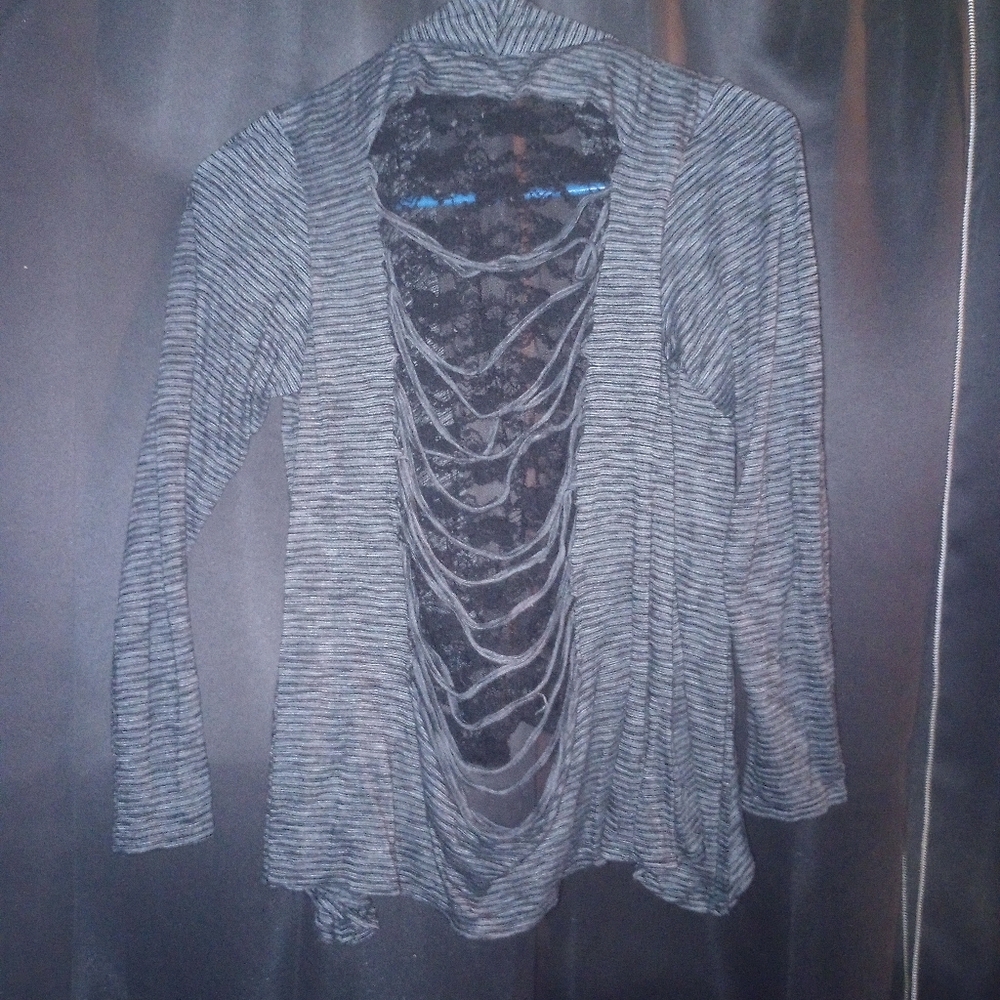 Cardigan - Picture 2 of 4